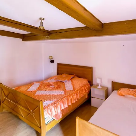 Maison Spacieuse A Avec Terrasse Et 4 Vakantiehuis *