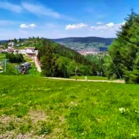 Maison Spacieuse A Avec Terrasse Et 4 *